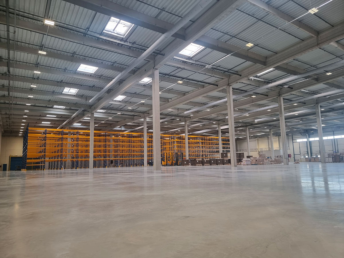 Plateforme logistique pharmaceutique : infrastructure réseau performante, sécurisée et évolutive